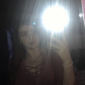 Meet your Posher, Alexis